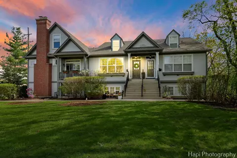 623 Broadway St, Libertyville, IL 60048