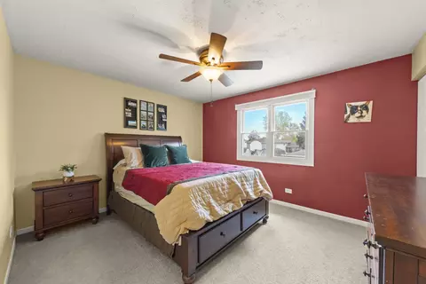 Bedroom - 1500 E Lowden Ave, Wheaton, IL 60189 photo 2 of 3