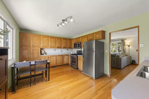 Kitchen - 1500 E Lowden Ave, Wheaton, IL 60189 photo 1 of 4