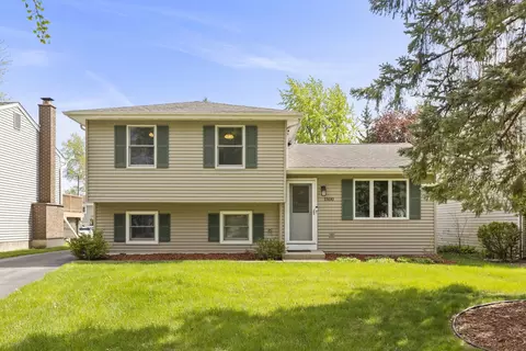 1500 E Lowden Ave, Wheaton, IL 60189