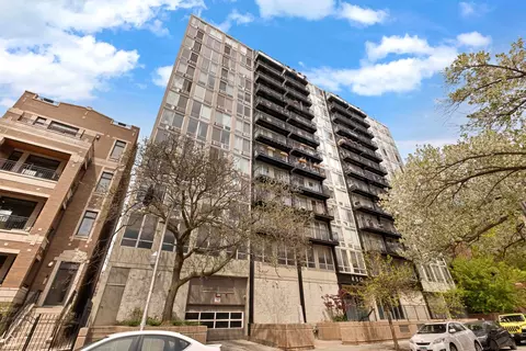 450 W Briar Pl #8J, Chicago, IL 60657