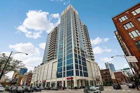 757 N Orleans St #1504, Chicago, IL 60654