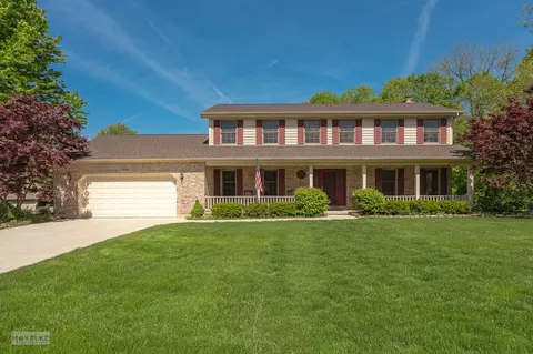 64 Crooked Creek Dr, Yorkville, IL 60560