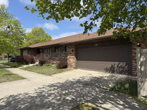 11555 S Avenue L, Chicago, IL 60617