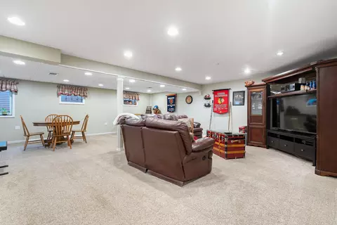 Other - 107 W Theodore Ln, Itasca, IL 60143 photo 6 of 9