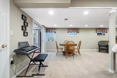 Other - 107 W Theodore Ln, Itasca, IL 60143 photo 5 of 9