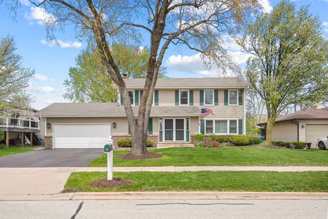 Exterior - 107 W Theodore Ln, Itasca, IL 60143 photo 2 of 7
