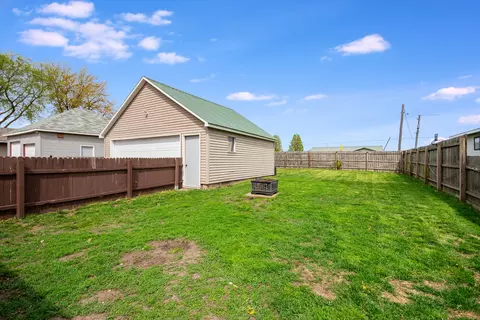 Exterior - 314 N Cedar St, Gardner, IL 60424 photo 2 of 4
