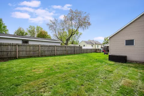 Exterior - 314 N Cedar St, Gardner, IL 60424 photo 4 of 4