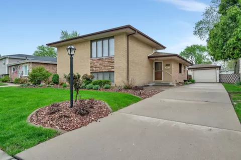 16408 Roy St S, Oak Forest, IL 60452