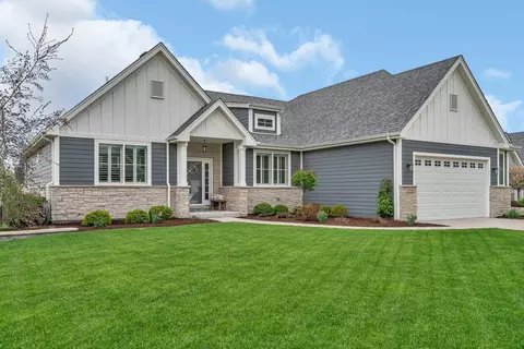 20914 Lakewoods Ln, Shorewood, IL 60404