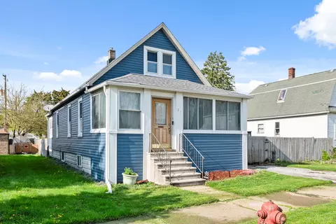 37 Mckinley Ave, Steger, IL 60475