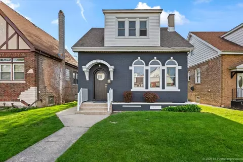 2015 S 18th Ave, Broadview, IL 60155
