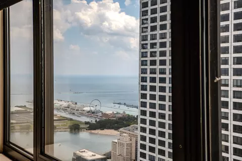View/Area - 175 E Delaware Pl #5019, Chicago, IL 60611 photo 4 of 4