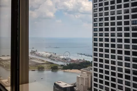 View/Area - 175 E Delaware Pl #5019, Chicago, IL 60611 photo 2 of 4