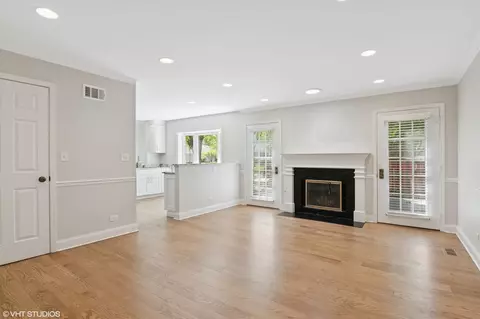 961 Adare Rd, Wheaton, IL 60189 photo 6