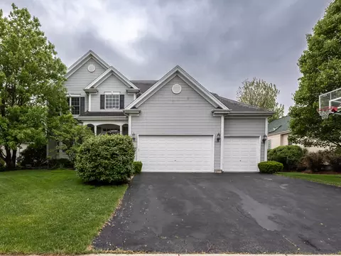 1155 Lance Ave, Elburn, IL 60119