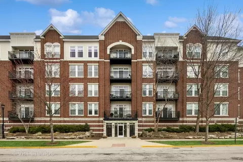 7757 Van Buren St #306, Forest Park, IL 60130