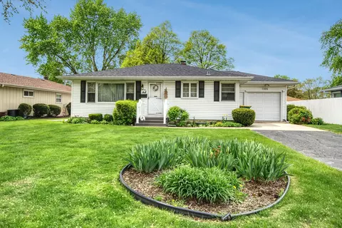 1105 Alann Dr, Joliet, IL 60435