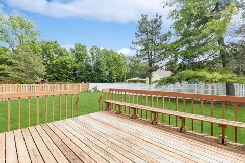 Exterior - 325 Olin Ct, Algonquin, IL 60102 photo 3 of 3