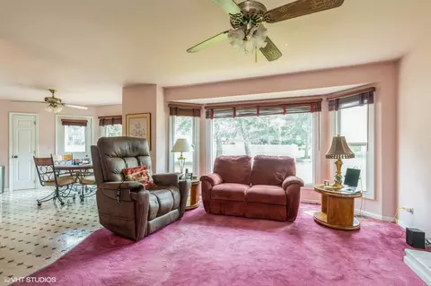 Living - 325 Olin Ct, Algonquin, IL 60102 photo 2 of 2