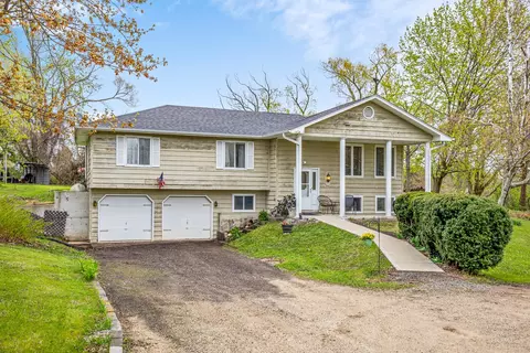 10414 Alden Rd, Harvard, IL 60033