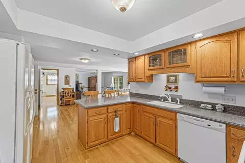 730 N Lyle Ave N, Elgin, IL 60123 photo 5