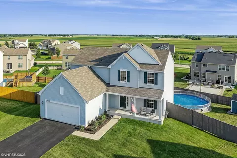 2432 Fitzhugh Turn, Yorkville, IL 60560
