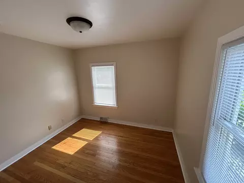 Bedroom - 434 Ingleside Ave, Aurora, IL 60506 photo 2 of 3