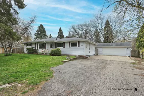 2009 12th St, Winthrop Harbor, IL 60096