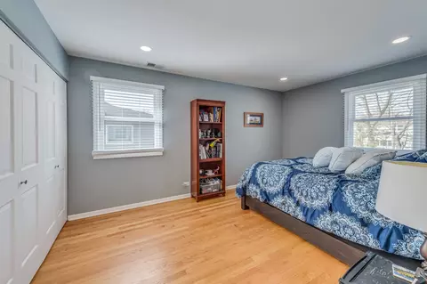 Bedroom - 1716 N Beech Rd, Mount Prospect, IL 60056 photo 5 of 5