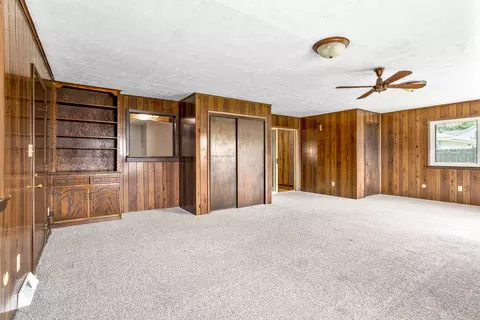 Living - 305 Illini Dr, Minooka, IL 60447 photo 1 of 6