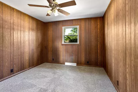 Bedroom - 305 Illini Dr, Minooka, IL 60447 photo 3 of 6