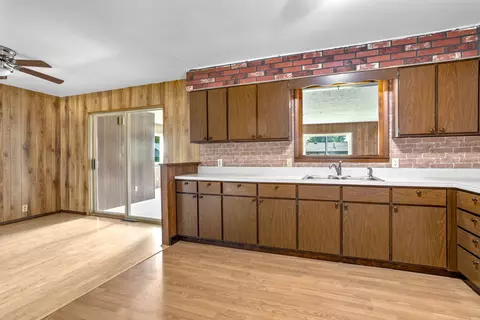 Kitchen - 305 Illini Dr, Minooka, IL 60447 photo 2 of 2