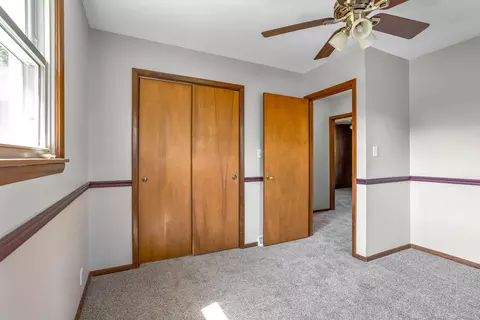 Bedroom - 305 Illini Dr, Minooka, IL 60447 photo 5 of 6