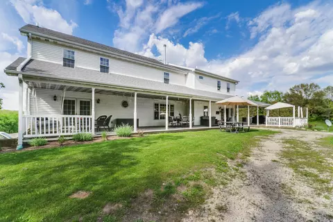 Exterior - 589 E 1900 E County Rd, Secor, IL 61771 photo 6 of 16