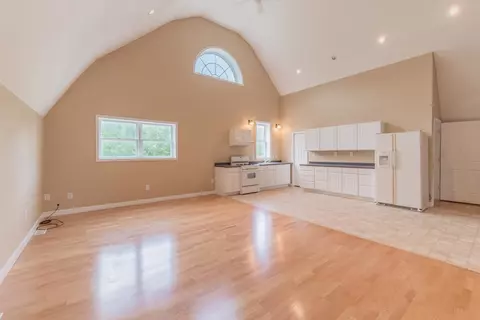 Living - 589 E 1900 E County Rd, Secor, IL 61771 photo 5 of 5