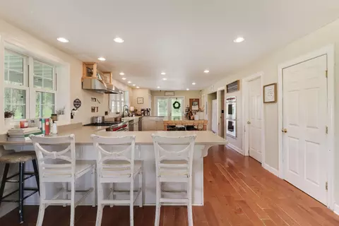 Kitchen - 589 E 1900 E County Rd, Secor, IL 61771 photo 2 of 3