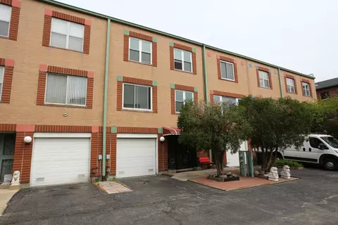 2156 S China Pl #B, Chicago, IL 60616