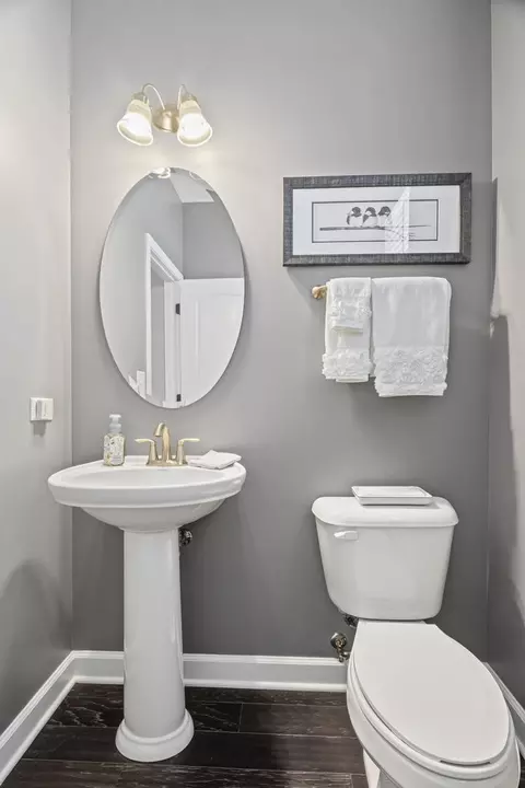 Bath - 27025 Ashgate Xing, Plainfield, IL 60585 photo 4 of 4