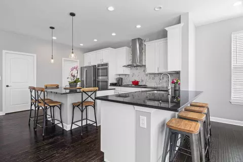 Kitchen - 27025 Ashgate Xing, Plainfield, IL 60585 photo 2 of 2