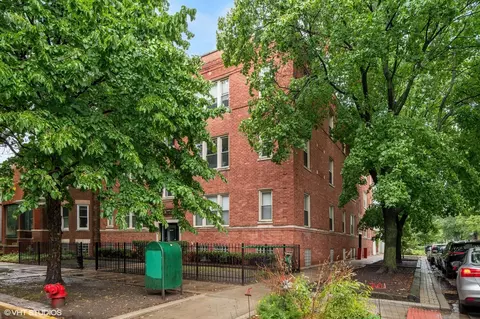 3903 N Claremont Ave #1, Chicago, IL 60618