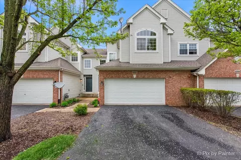 6082 Canterbury Ln, Hoffman Estates, IL 60192