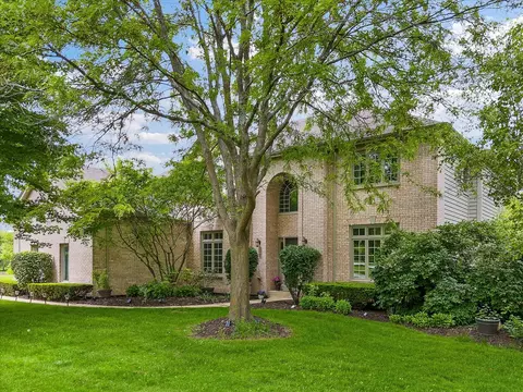 1759 Baybrook Ln, Naperville, IL 60564