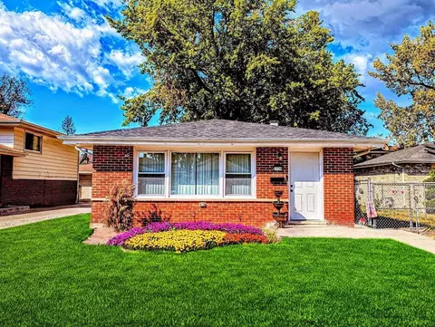 1138 E 152nd St, Dolton, IL 60419