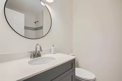 Bath - 16247 Oxford Dr, Markham, IL 60428 photo 3 of 3
