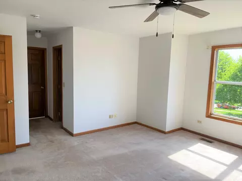 8 Oxford Ct, Algonquin, IL 60102 photo 9