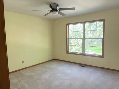 8 Oxford Ct, Algonquin, IL 60102 photo 8