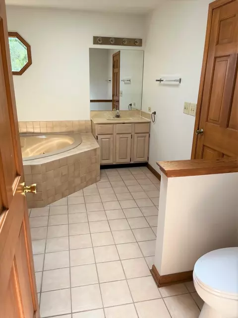 8 Oxford Ct, Algonquin, IL 60102 photo 11