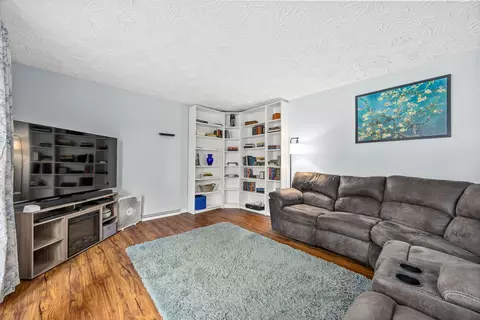 355 Lee St, Manhattan, IL 60442 photo 7